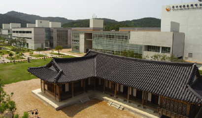 한국전통문화학교